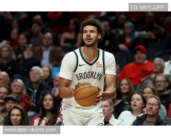 泰伦卢称赞首发球员首节表现出色展现良好比赛风格 泰伦卢称赞首发球员首节表现出色展现良好比赛风格