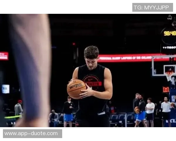 阿门分享范弗里特的指导经验努力成为场上最佳指挥官 阿门分享范弗里特的指导经验努力成为场上最佳指挥官