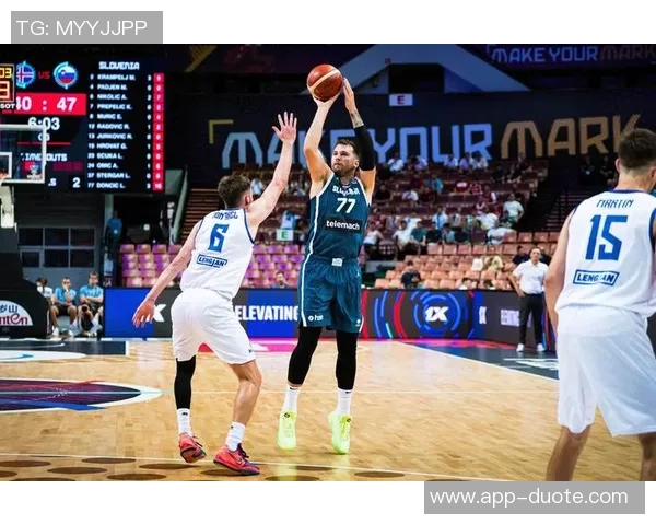 韦德分析东契奇防守短板湖人将制定针对性防守策略 韦德分析东契奇防守短板湖人将制定针对性防守策略