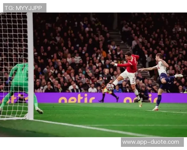 萨顿预测本轮英超曼城将击败切尔西利物浦与热刺有望平局收场