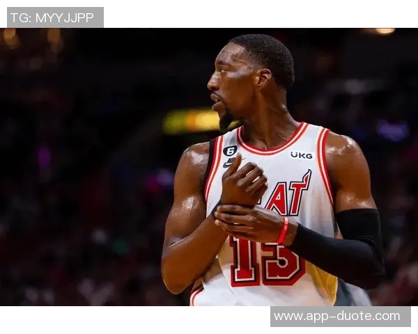 阿德巴约坚定信念不惧外界评价自信投篮能力展现个人风采